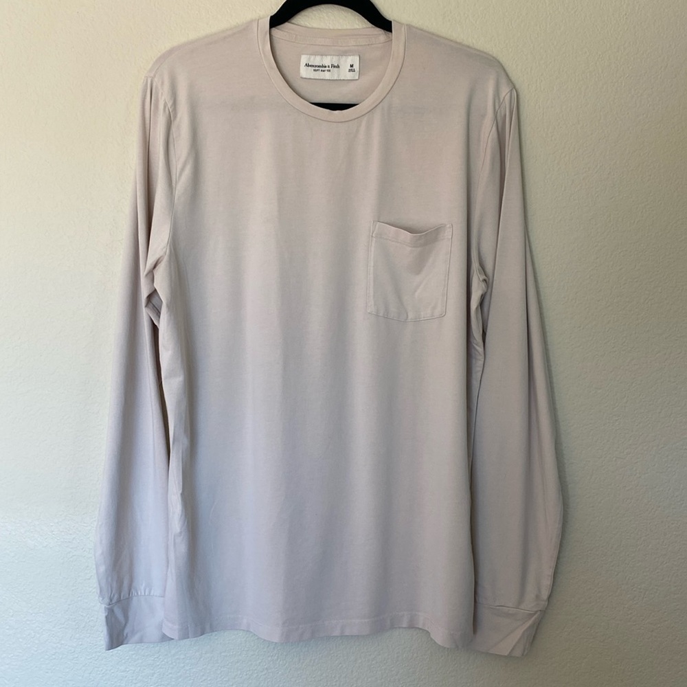 Abercrombie & Fitch soft long sleeve pocket t-shirt tan men’s medium